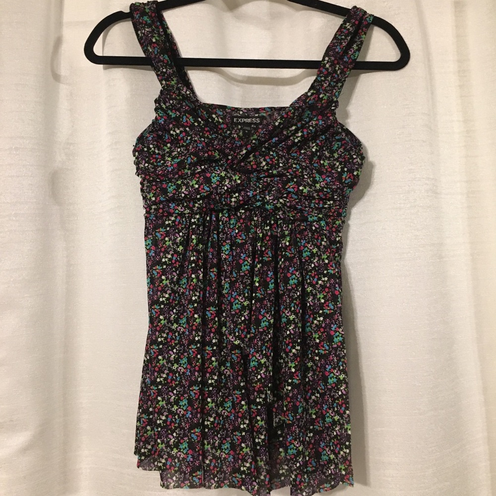 💕Express Ruffled Floral Print Top